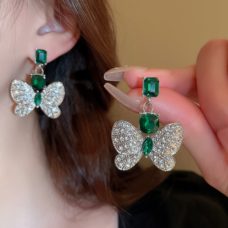 Alloy silver pins and diamonds, butterfly and emerald square earrings necklace set will not fade