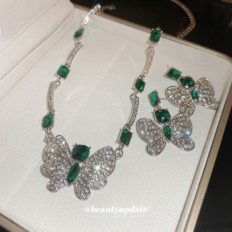 Alloy silver pins and diamonds, butterfly and emerald square earrings necklace set will not fade
