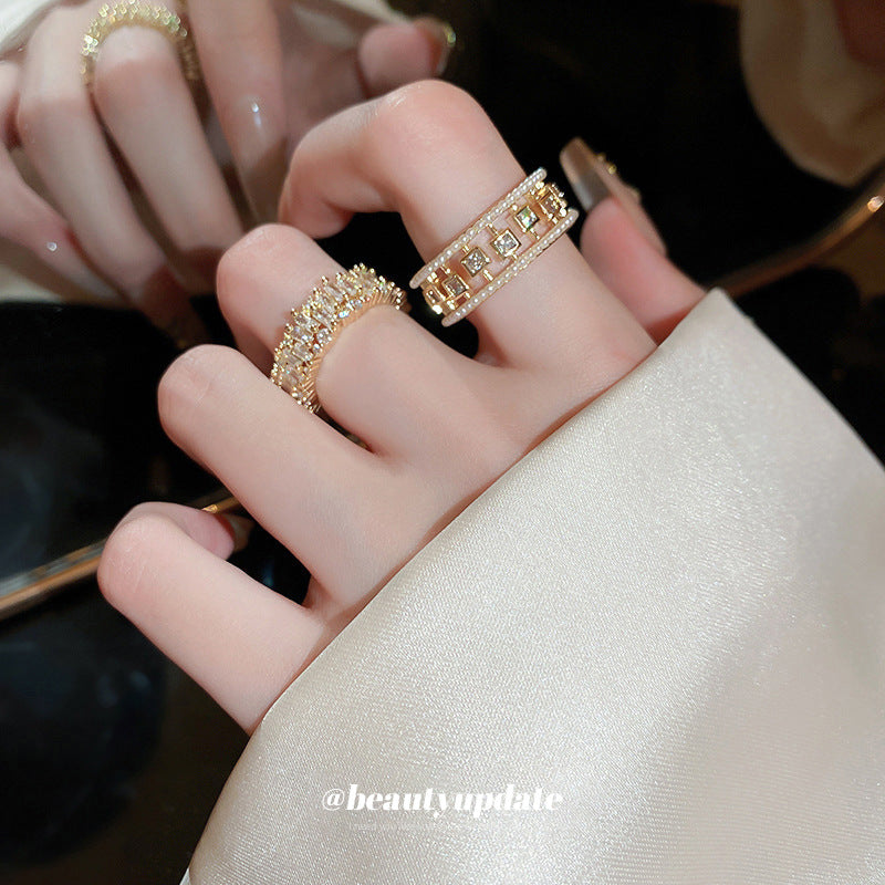 Pearl Zircon letter open-ended ring Won't fade